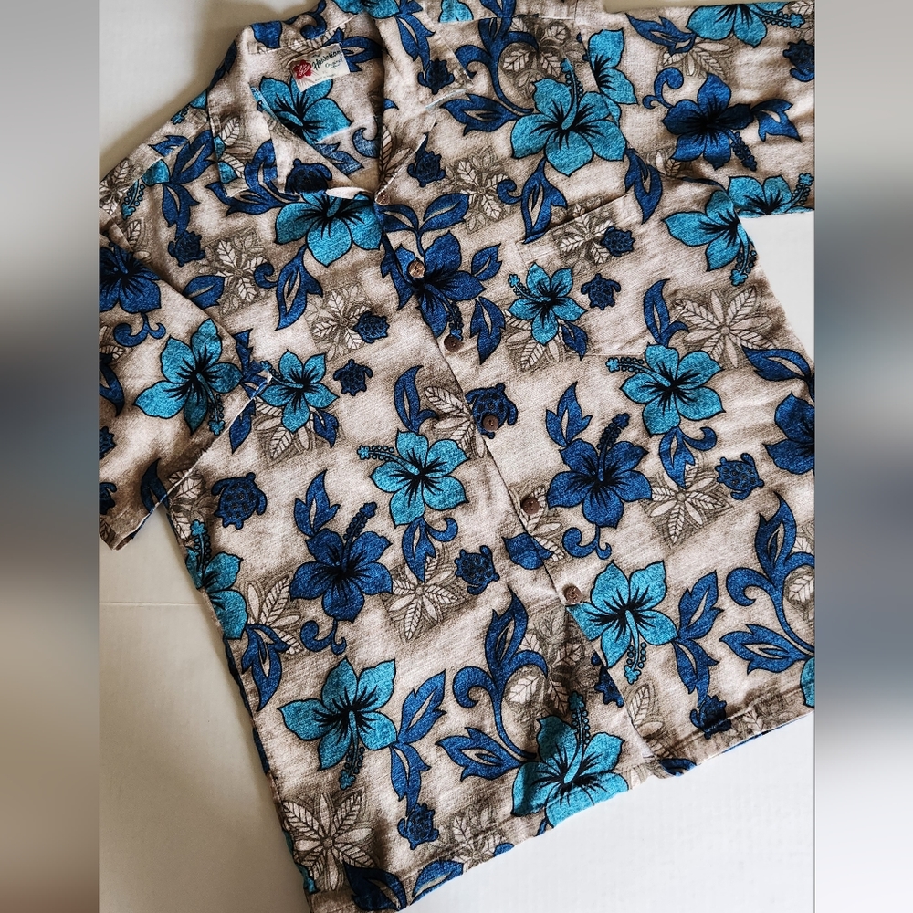 Hilo Hattie Blue and Brown Floral Casual Button Down Shirt